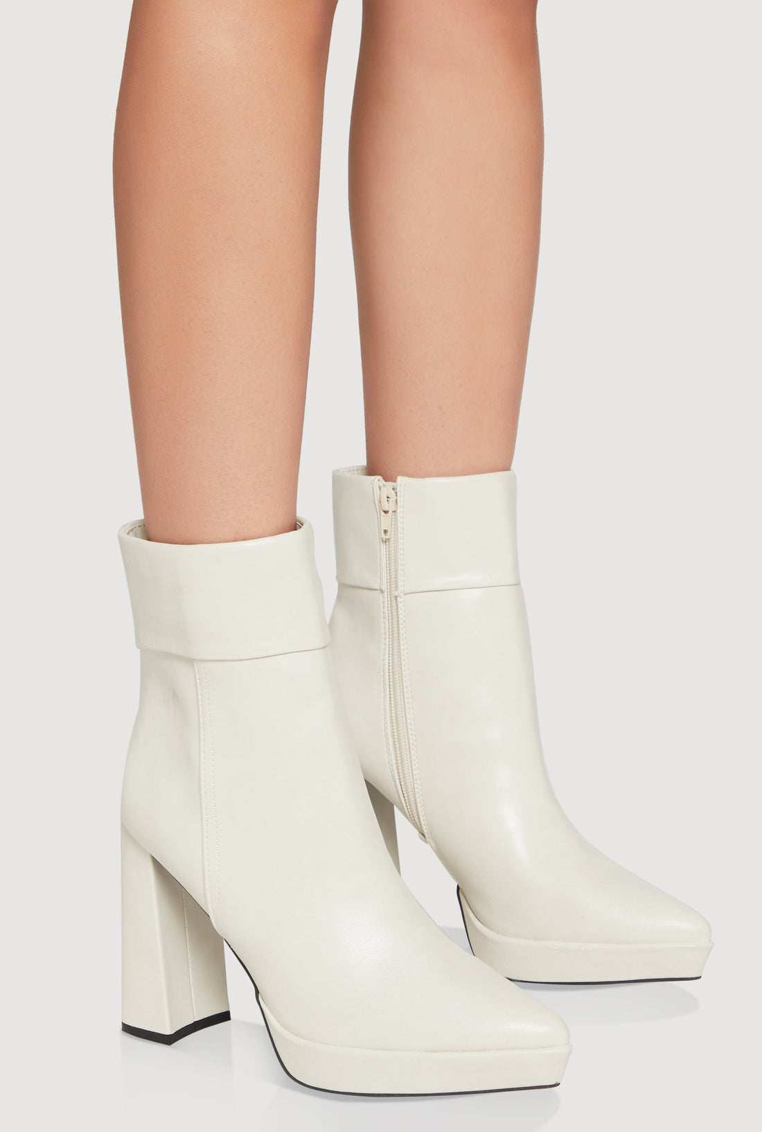 Fixed Cuff Detail Pointed Toe Block Heel Booties