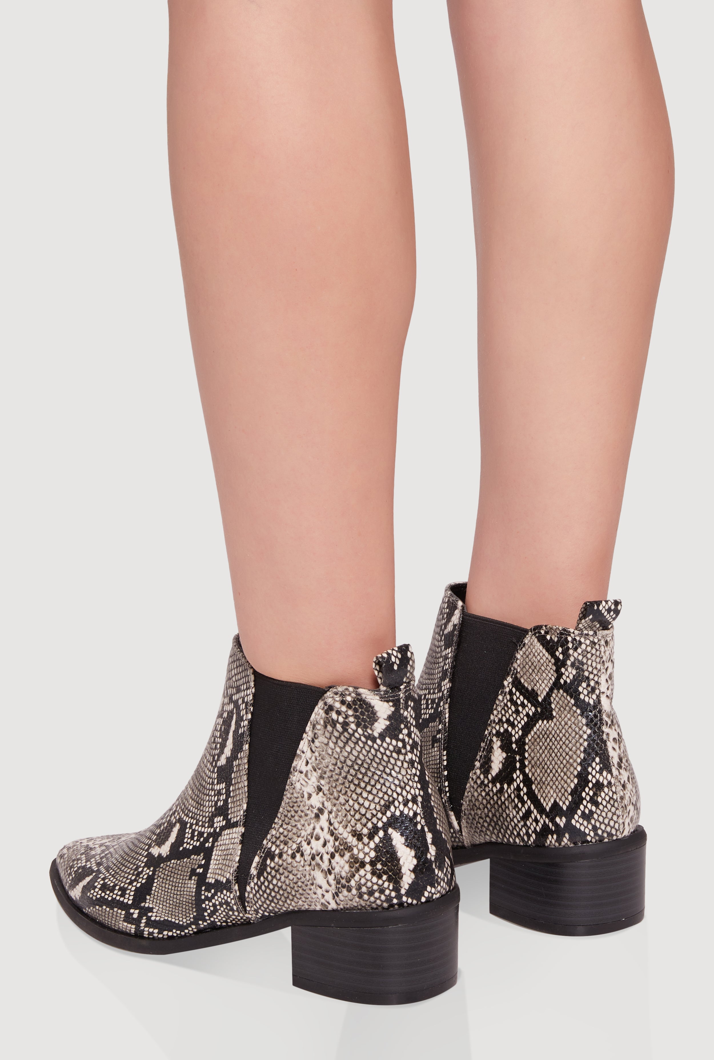 Trendy Pointy Toe Block Heel Chelsea Boots