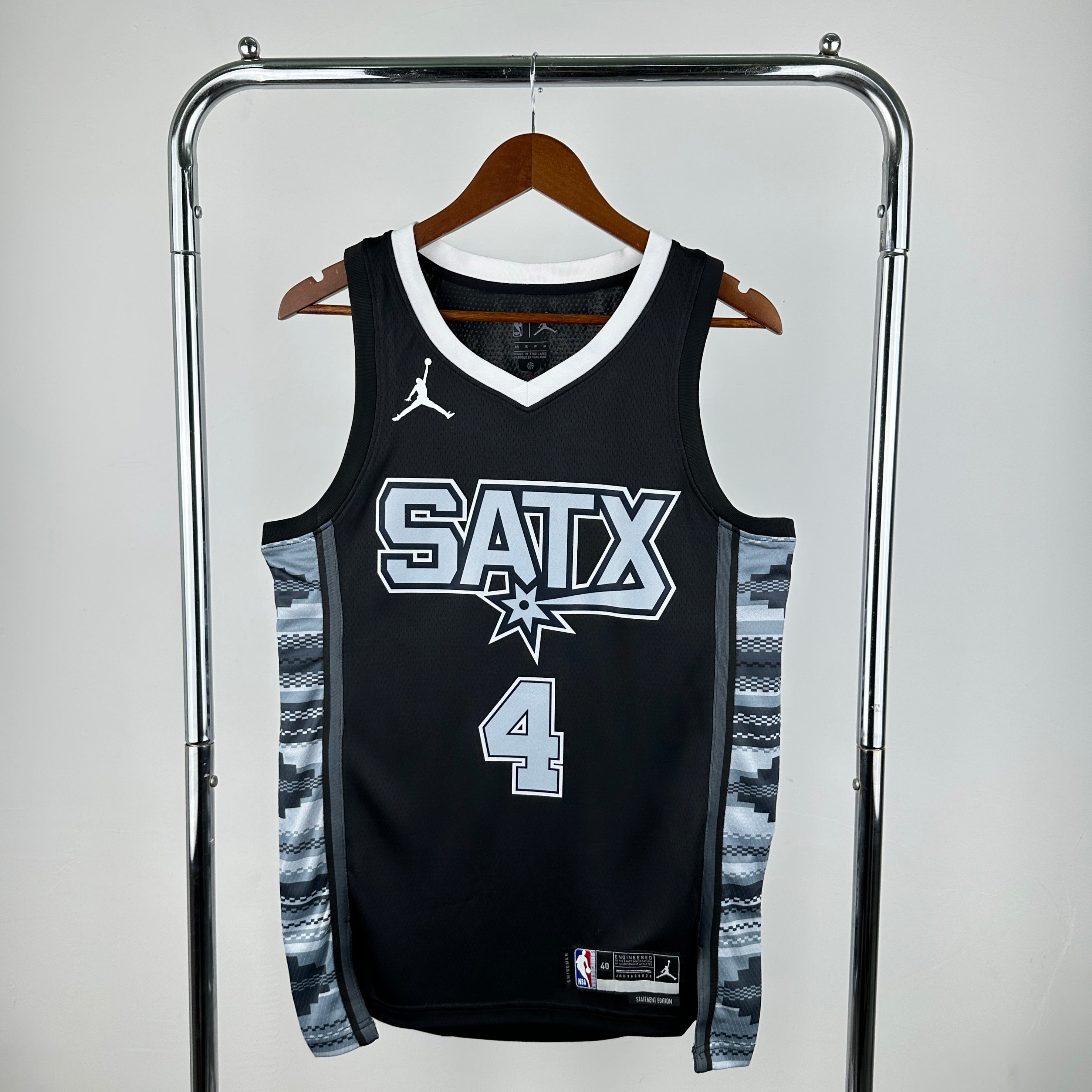 Men's #4 De'Aaron Fox San Antonio Spurs Basketball Jersey