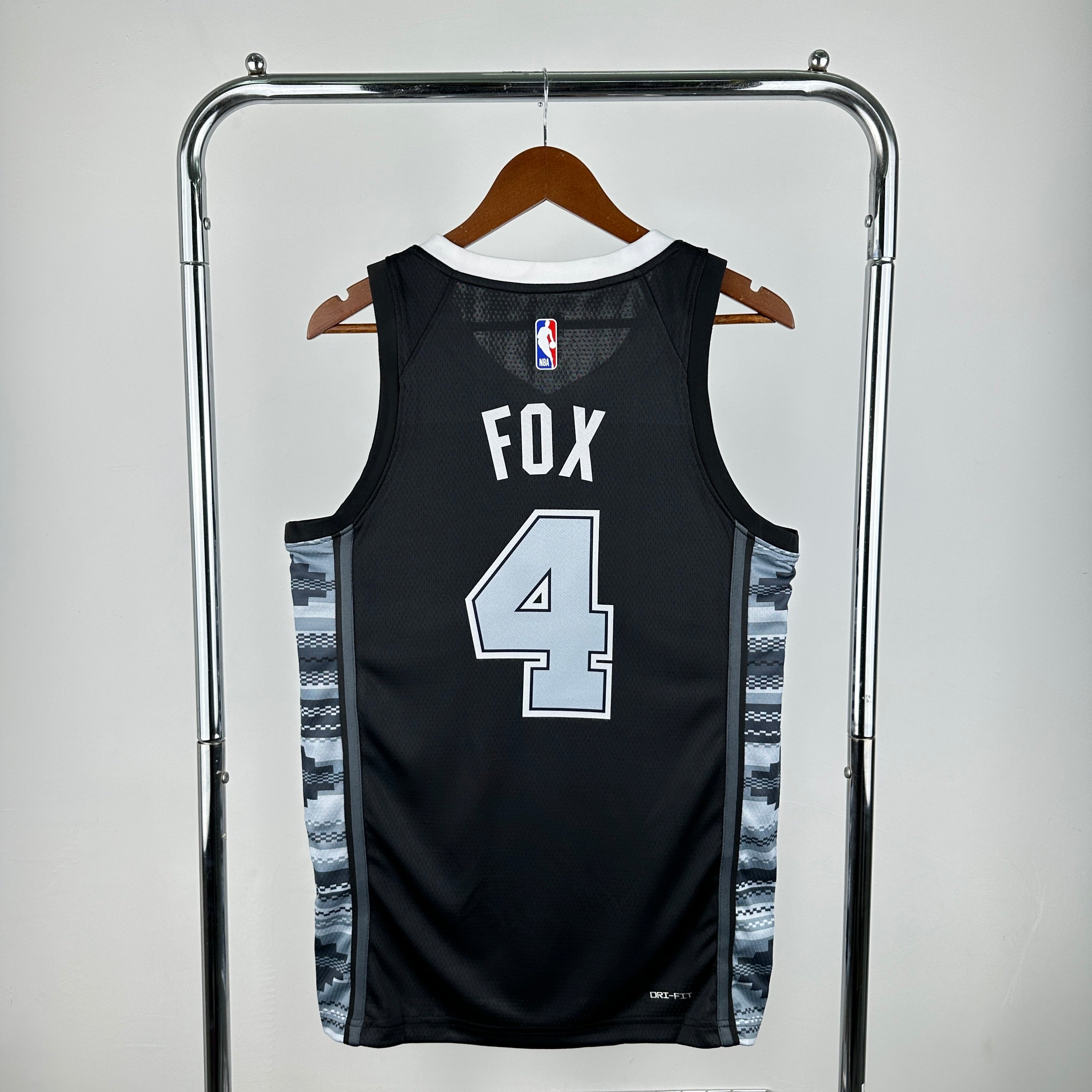 Men's #4 De'Aaron Fox San Antonio Spurs Basketball Jersey