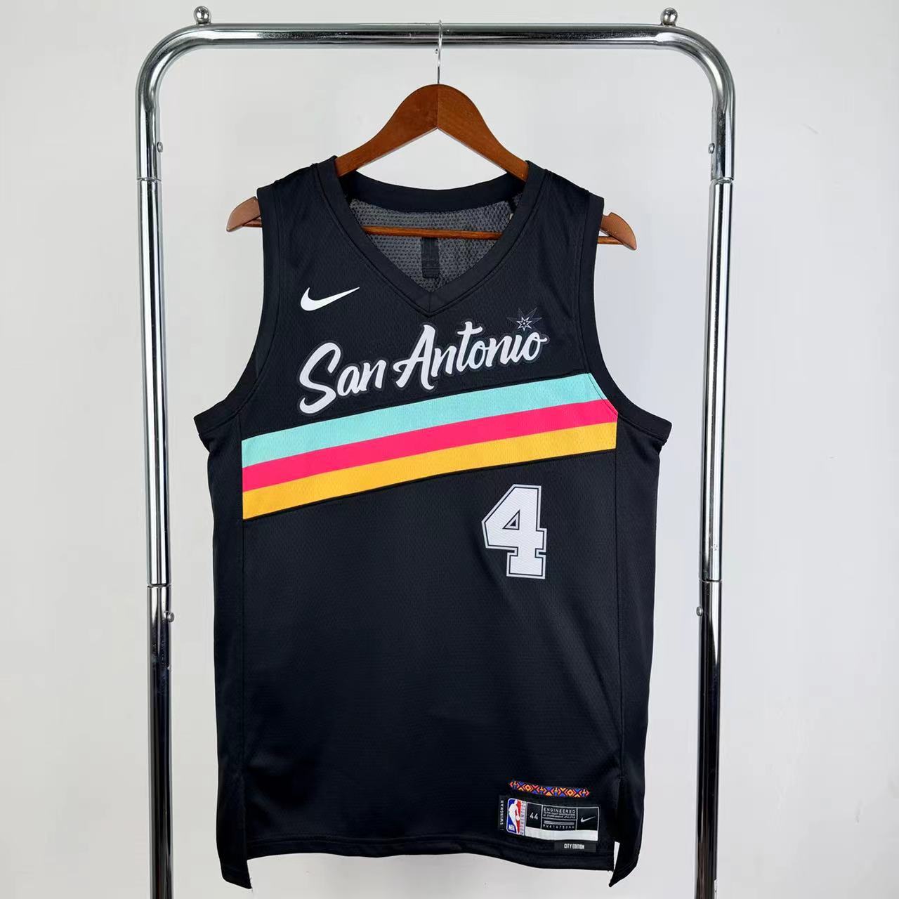 Men's #4 De'Aaron Fox San Antonio Spurs Basketball Jersey