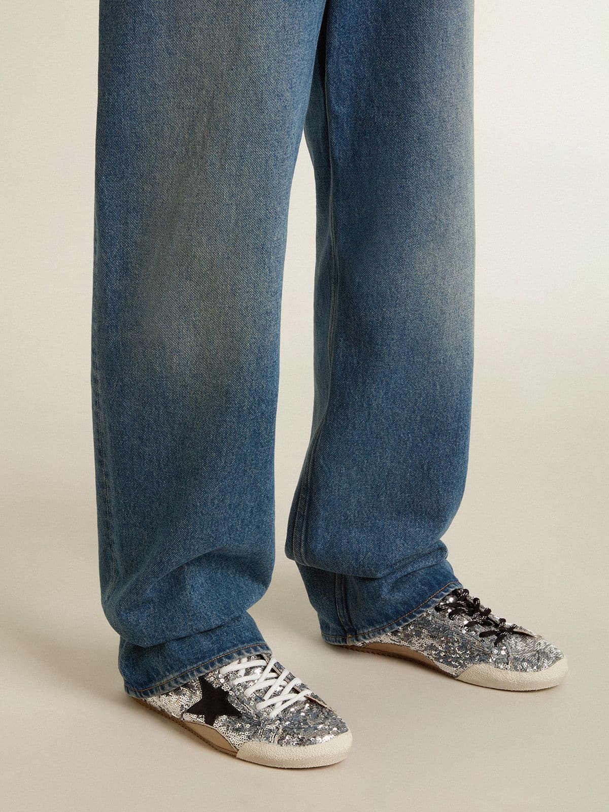 Silver Sequins Sneakers with Black Star and Beige Heel Tab